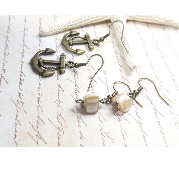 artisan earrings 217#mfs MOP navy dangle earrings nautical Anchor charm earrings - Picture 3 of 6